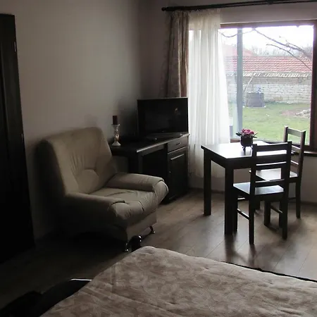 елма Къща за гости 4*