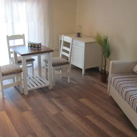 Elma Guest house *
