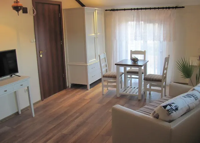 Elma Guest house Nevsha